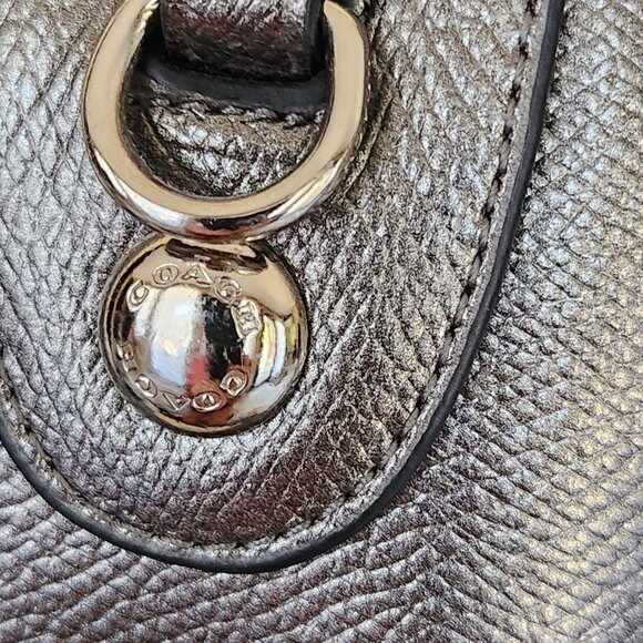 Like New Coach Mini Bennett Silver Metallic Leather Shoulder Bag Purse - Picture 10 of 14
